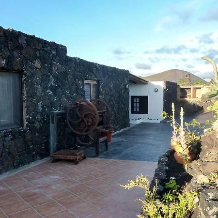 Los Frailes Eco Finca B Tinajo Exterior photo